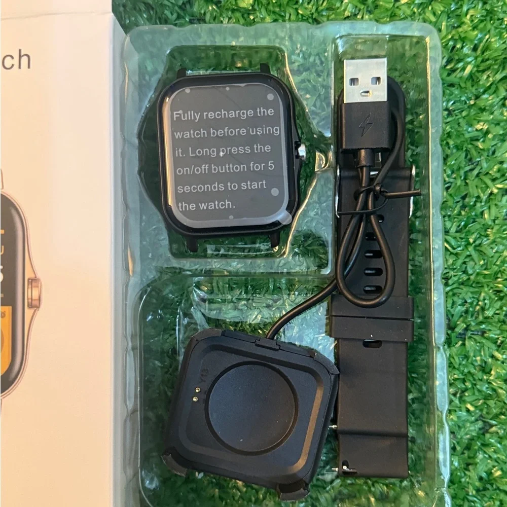 Smart Watch with Black Band - Picture 3 of 5
